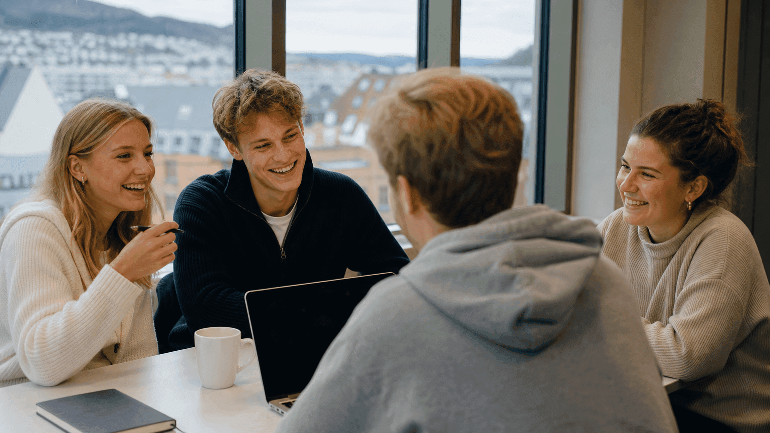 Studenter som samarbeider